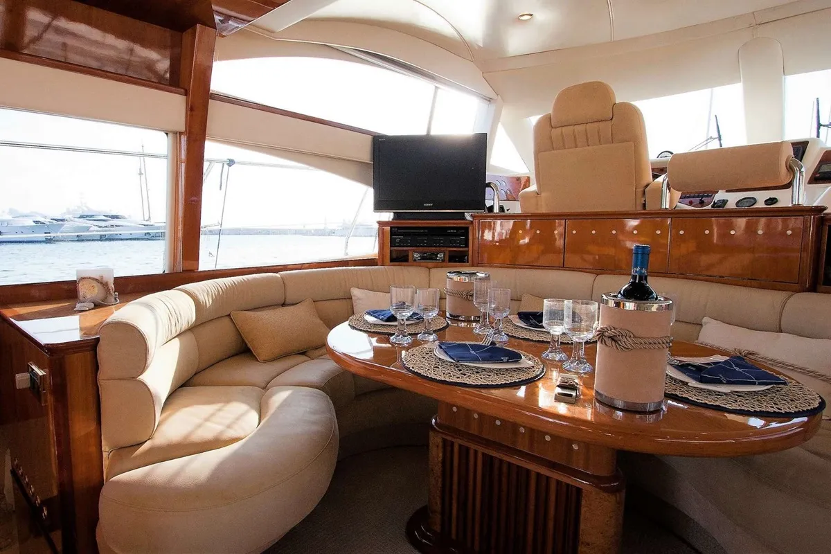 Azimut 58 Linda II — yacht photo 16