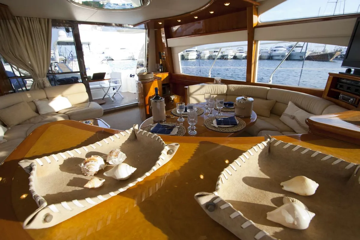 Azimut 58 Linda II — yacht photo 13