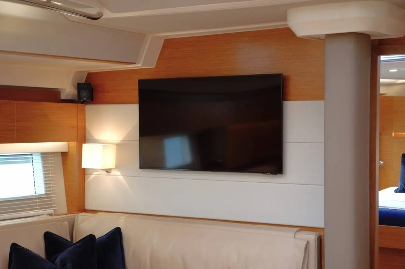 Hanse 588 Eclipse — yacht photo 3