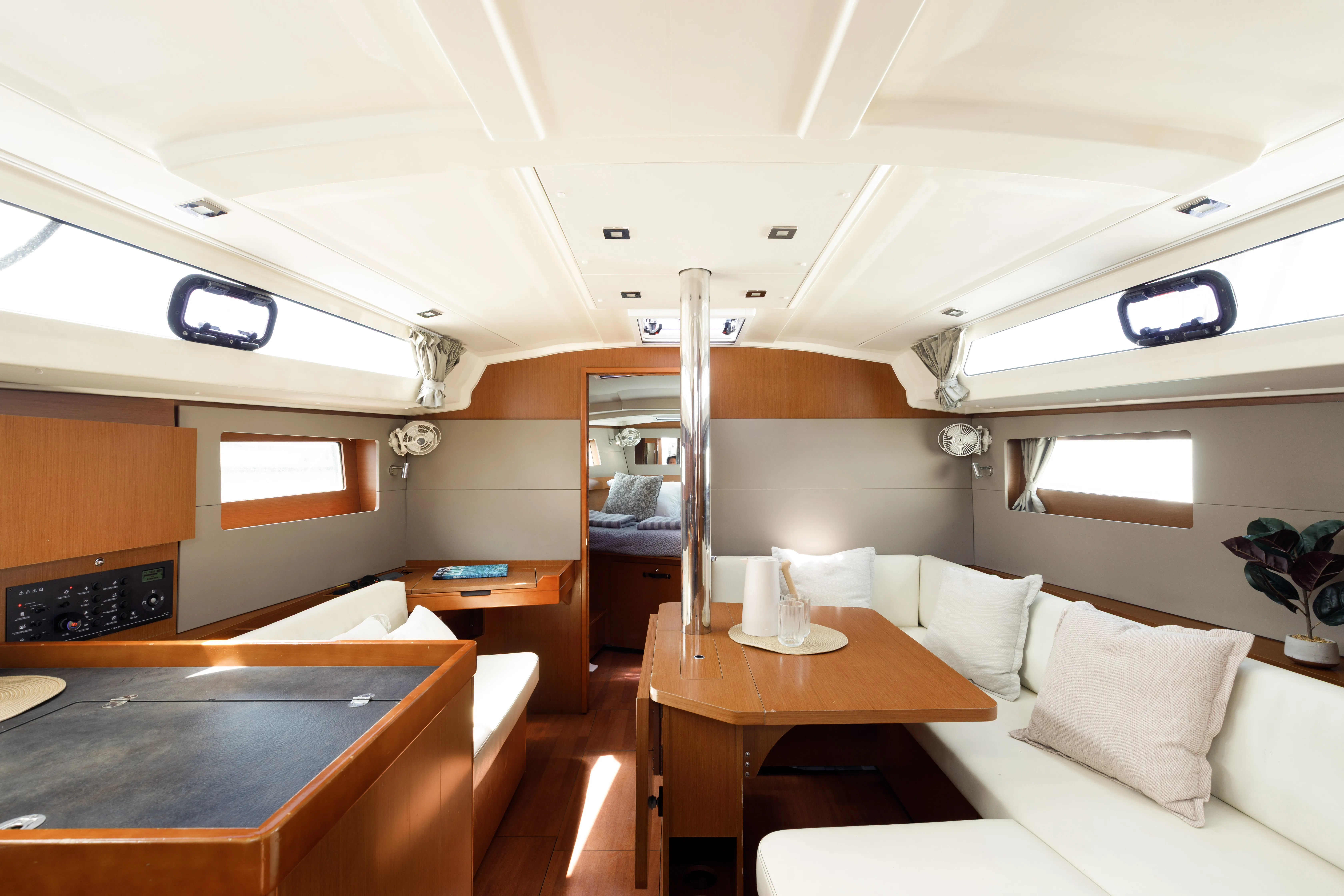 Oceanis 41.1 Tureis — foto dello yacht n. 2