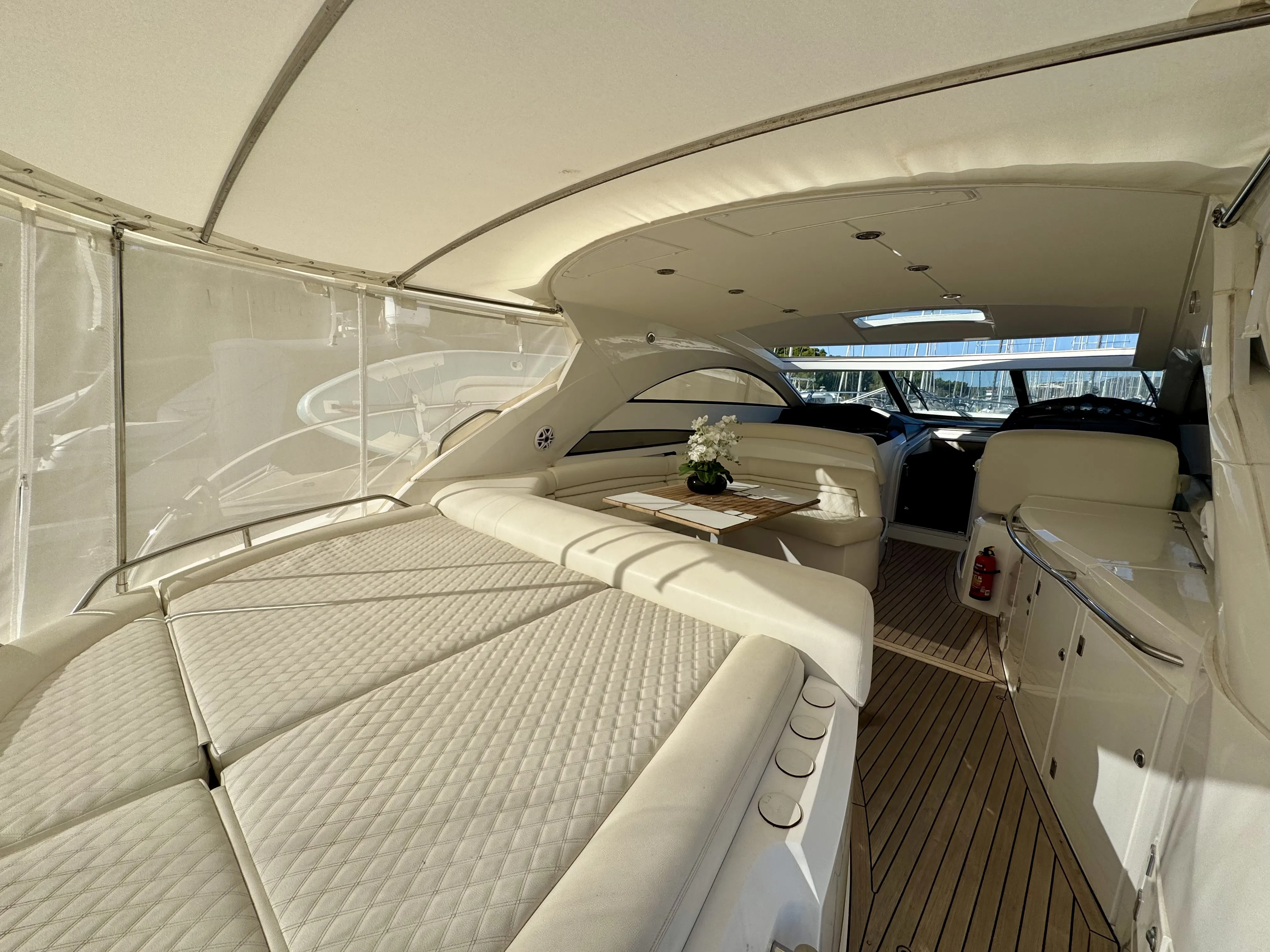 Sunseeker Portofino 53 Polly — yachtbillede 3