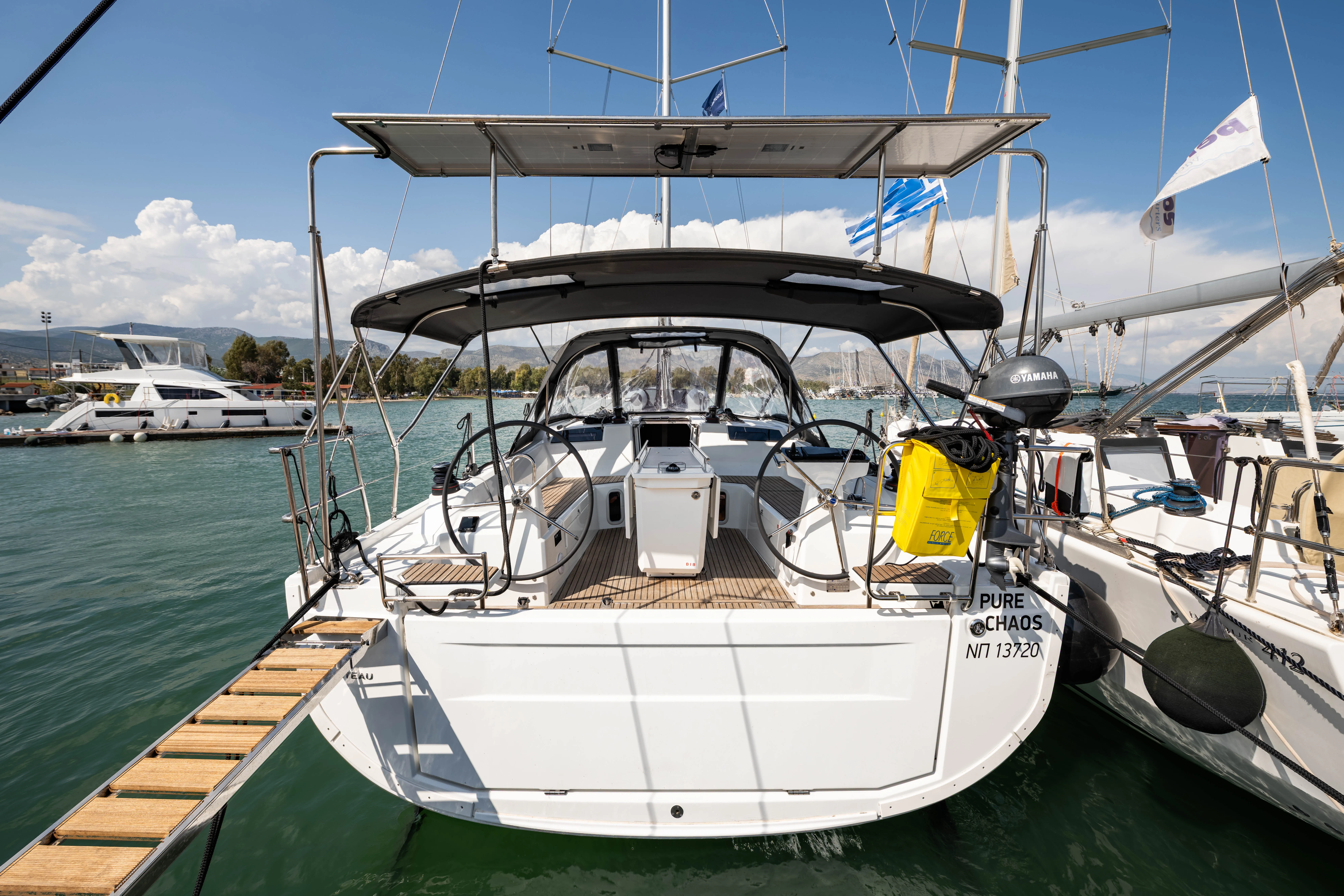 Oceanis 40.1 Pure Chaos — фотография яхты 14
