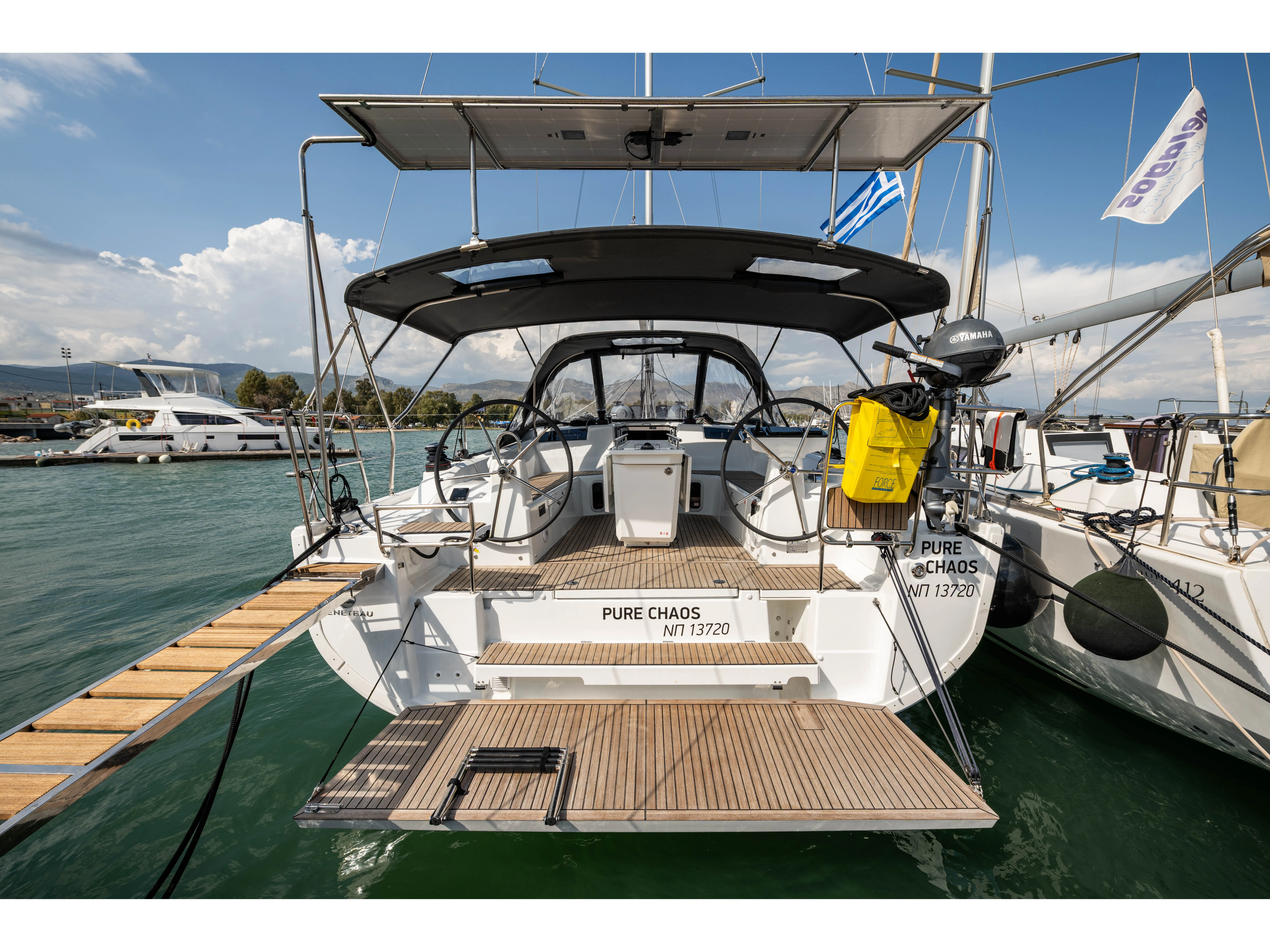 Beneteau Oceanis 40.1 Pure Chaos — фотография яхты 1