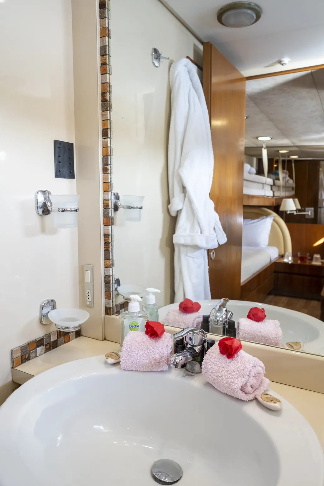 Akhir 27 Shiva — yacht photo 17