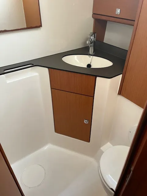 Bavaria 46 Cruiser — yacht photo 2
