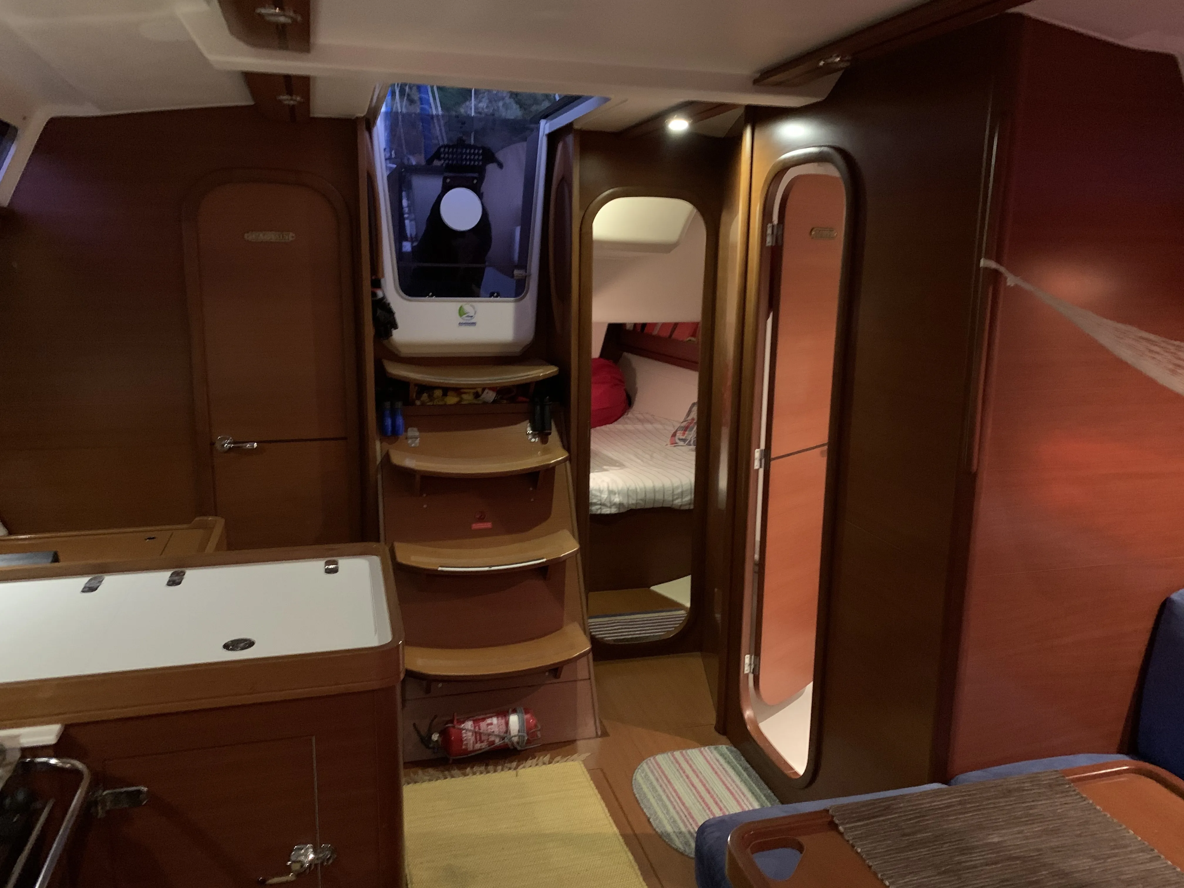 Dufour 405 Grand Large — jahtikuva 8