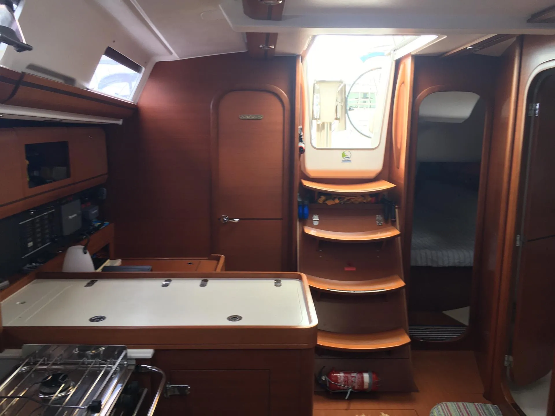 Dufour 405 Grand Large — jahtikuva 6
