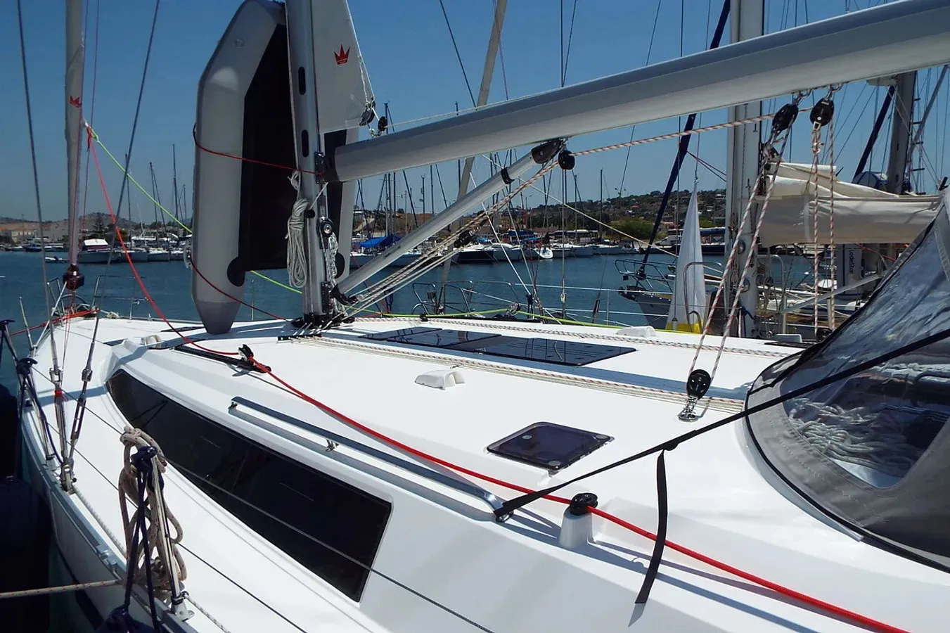 Bavaria 51 Cruiser Windseeker — yacht photo 2