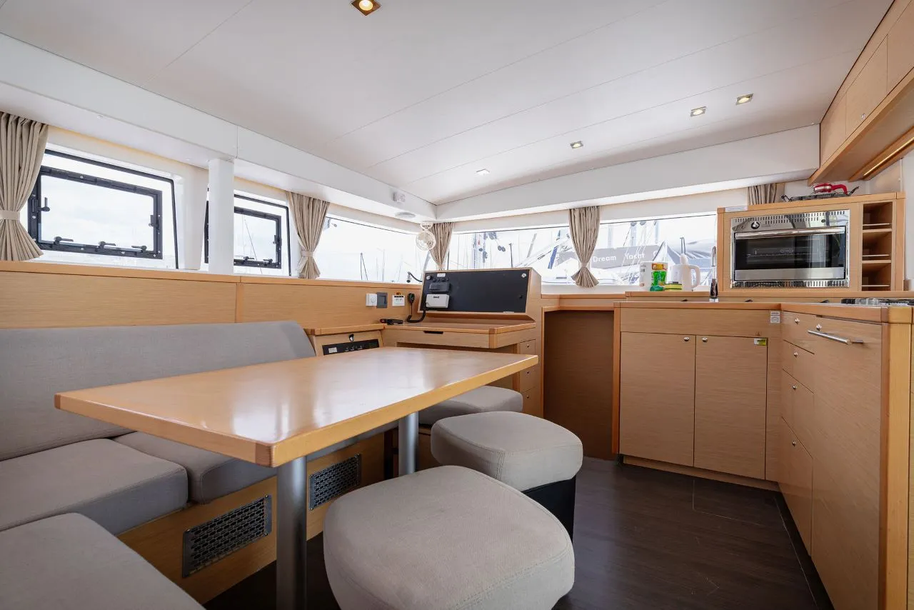 Lagoon 400 S2 Giselle — foto dello yacht n. 2