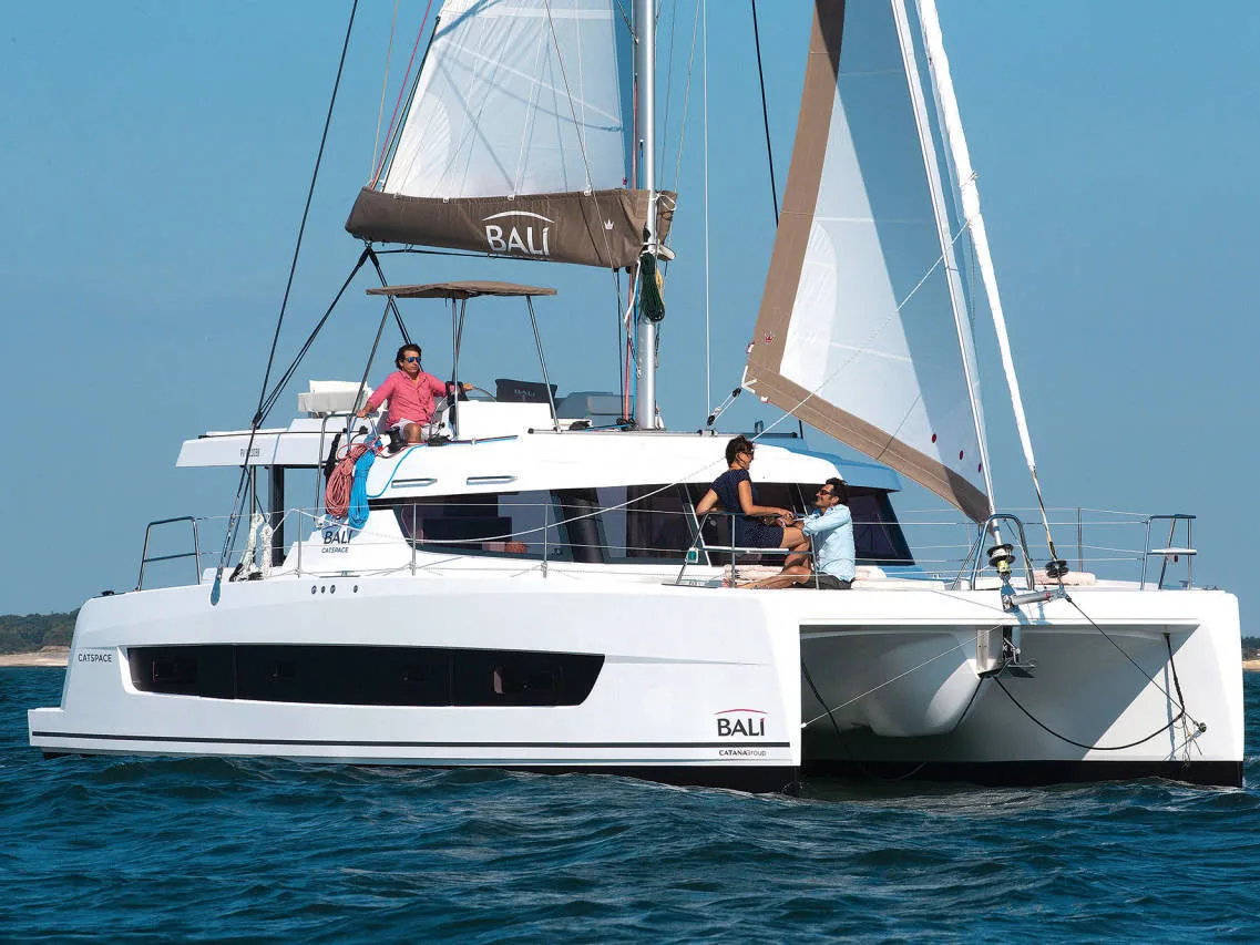 Bali Catspace Noble Shadow 2 — foto dello yacht n. 1