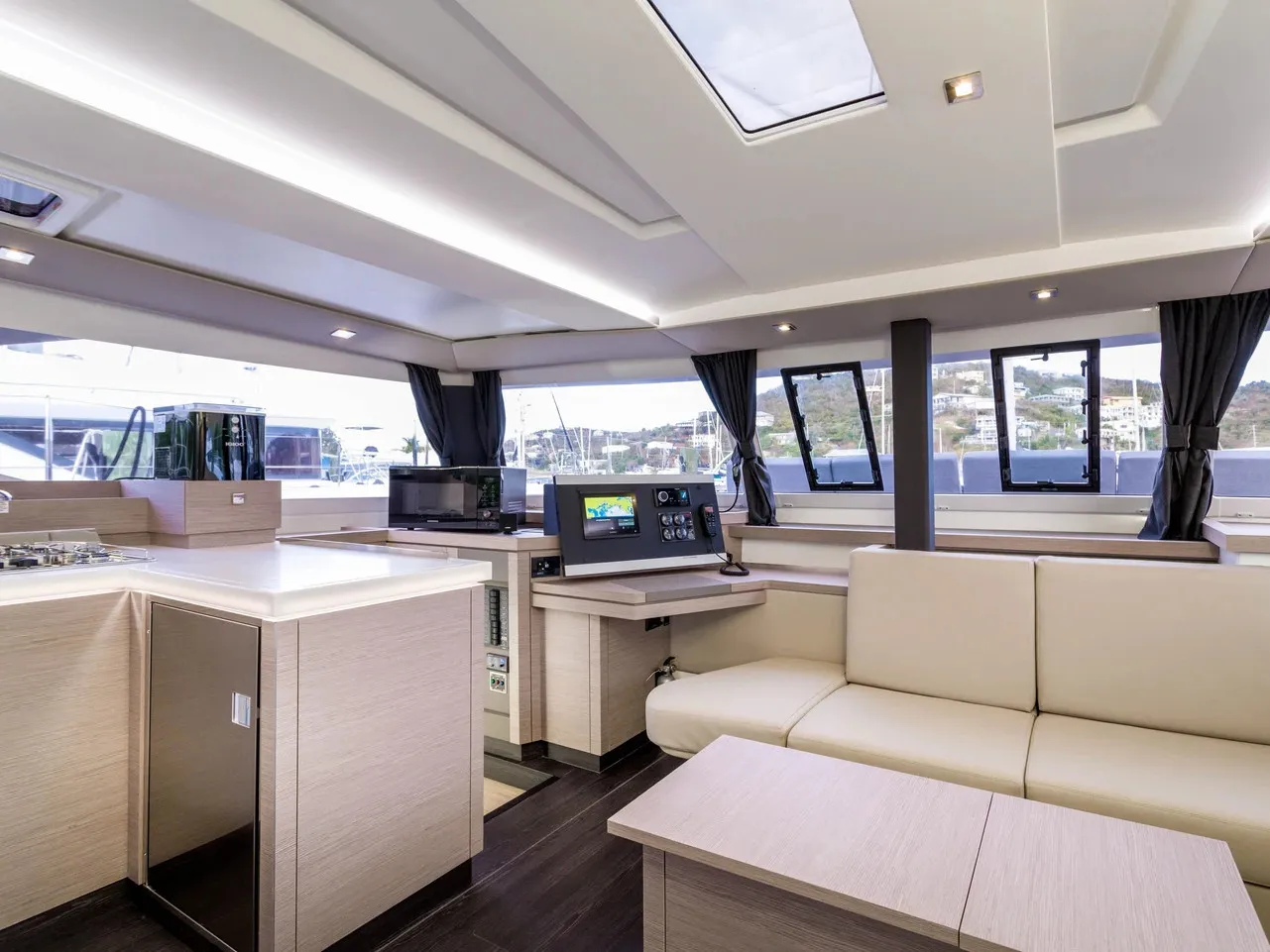 Astréa 42 Calypso — foto dello yacht n. 10