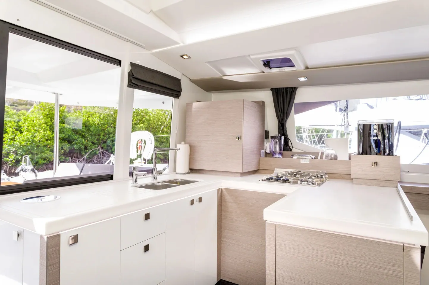 Astréa 42 Calypso — foto dello yacht n. 5