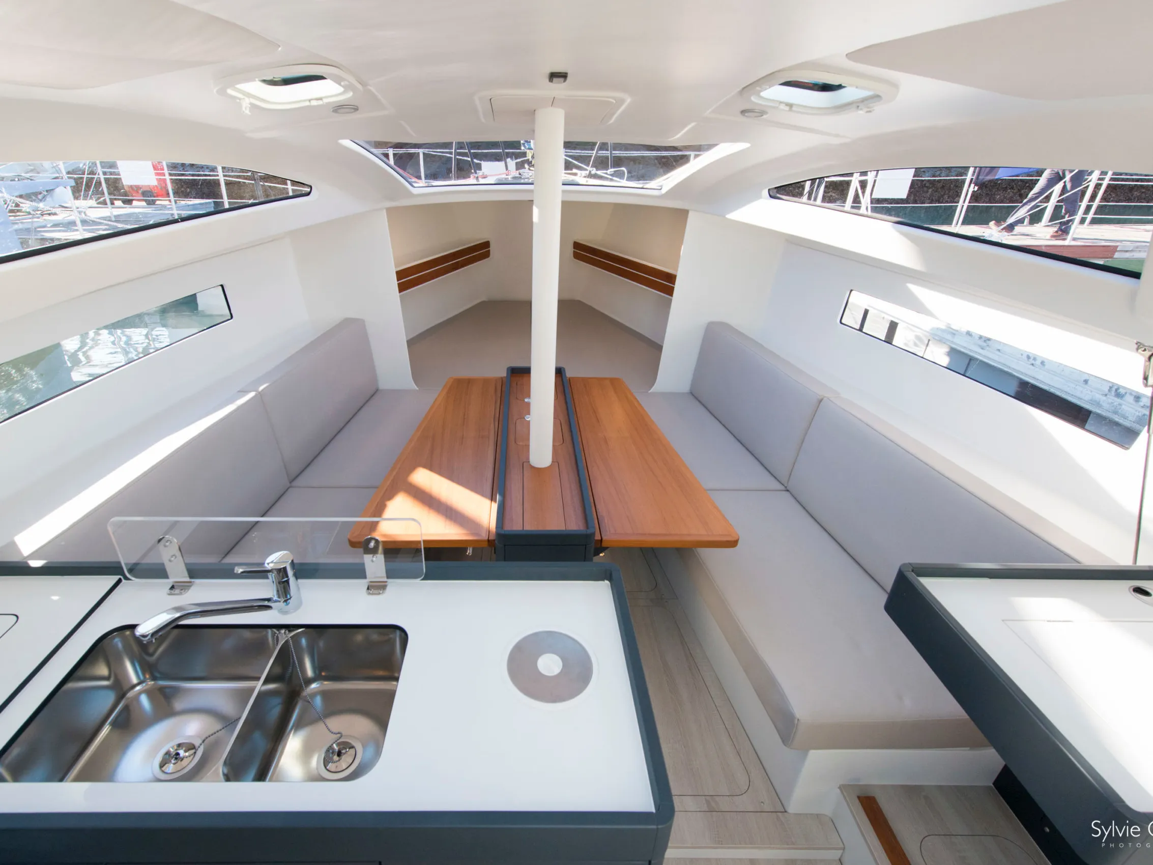 RM 970 GUSTY 4 — yacht photo 2