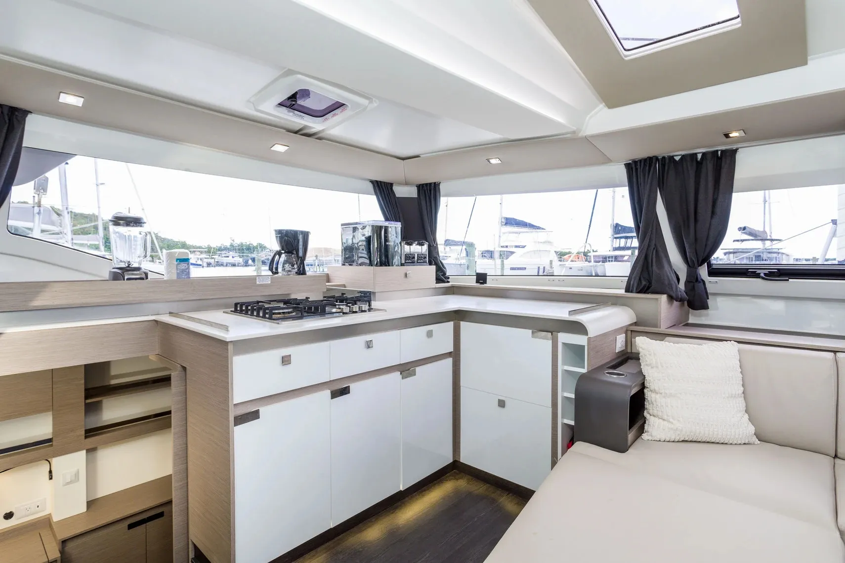 Elba 45 Bikini Bottom — foto dello yacht n. 6