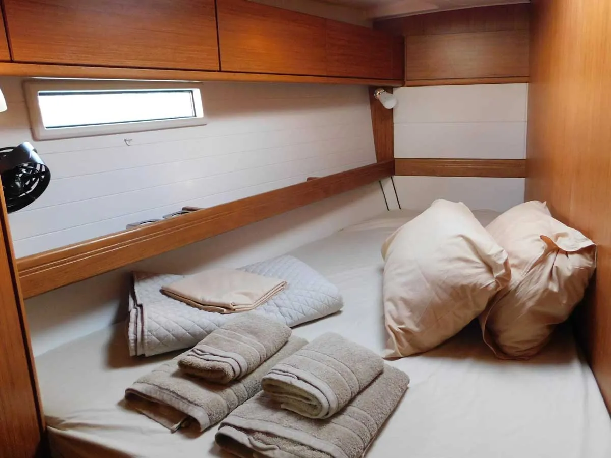 Bavaria 51 Cruiser Lina — yacht photo 12