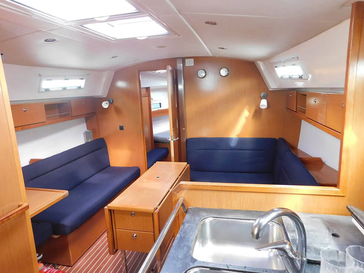 Bavaria 36 Ifigenia — фотография яхты 6