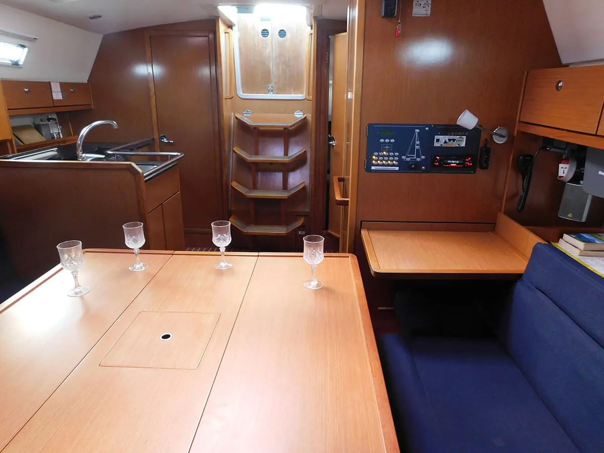 Bavaria 36 Ifigenia — фотография яхты 9