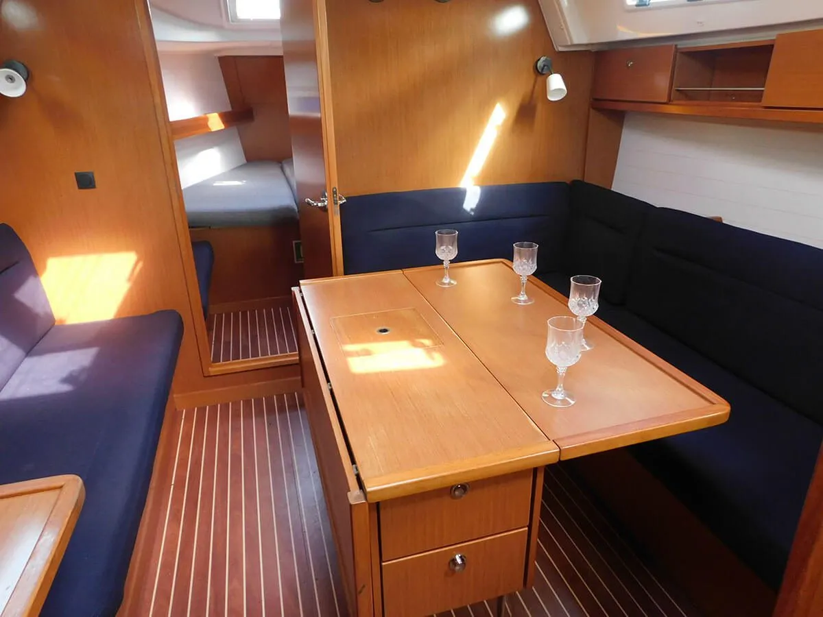 Bavaria 36 Ifigenia — фотография яхты 4