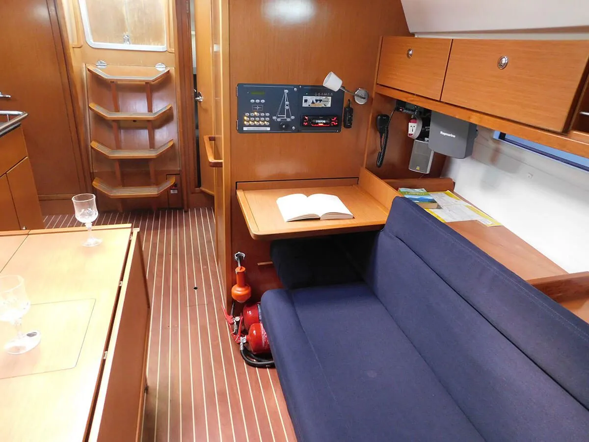 Bavaria 36 Ifigenia — фотография яхты 8