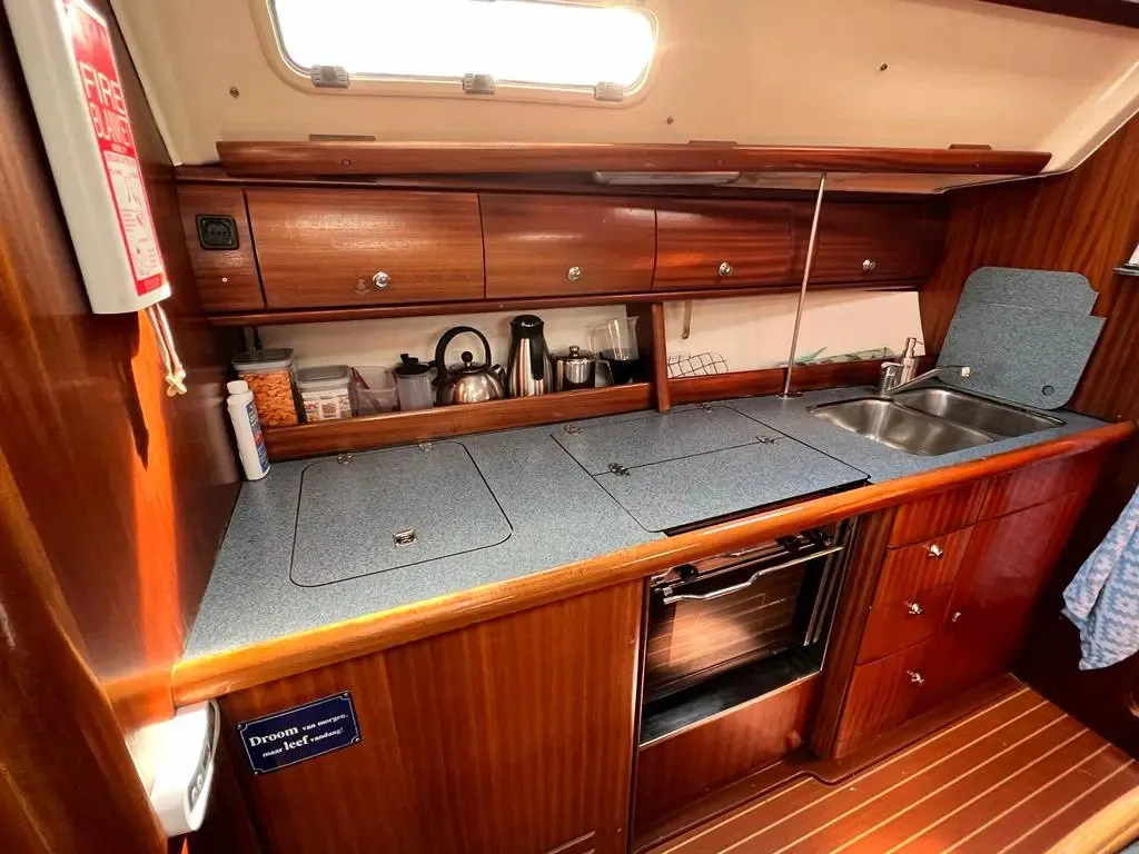 Bavaria 41 Meropi — фотография яхты 8