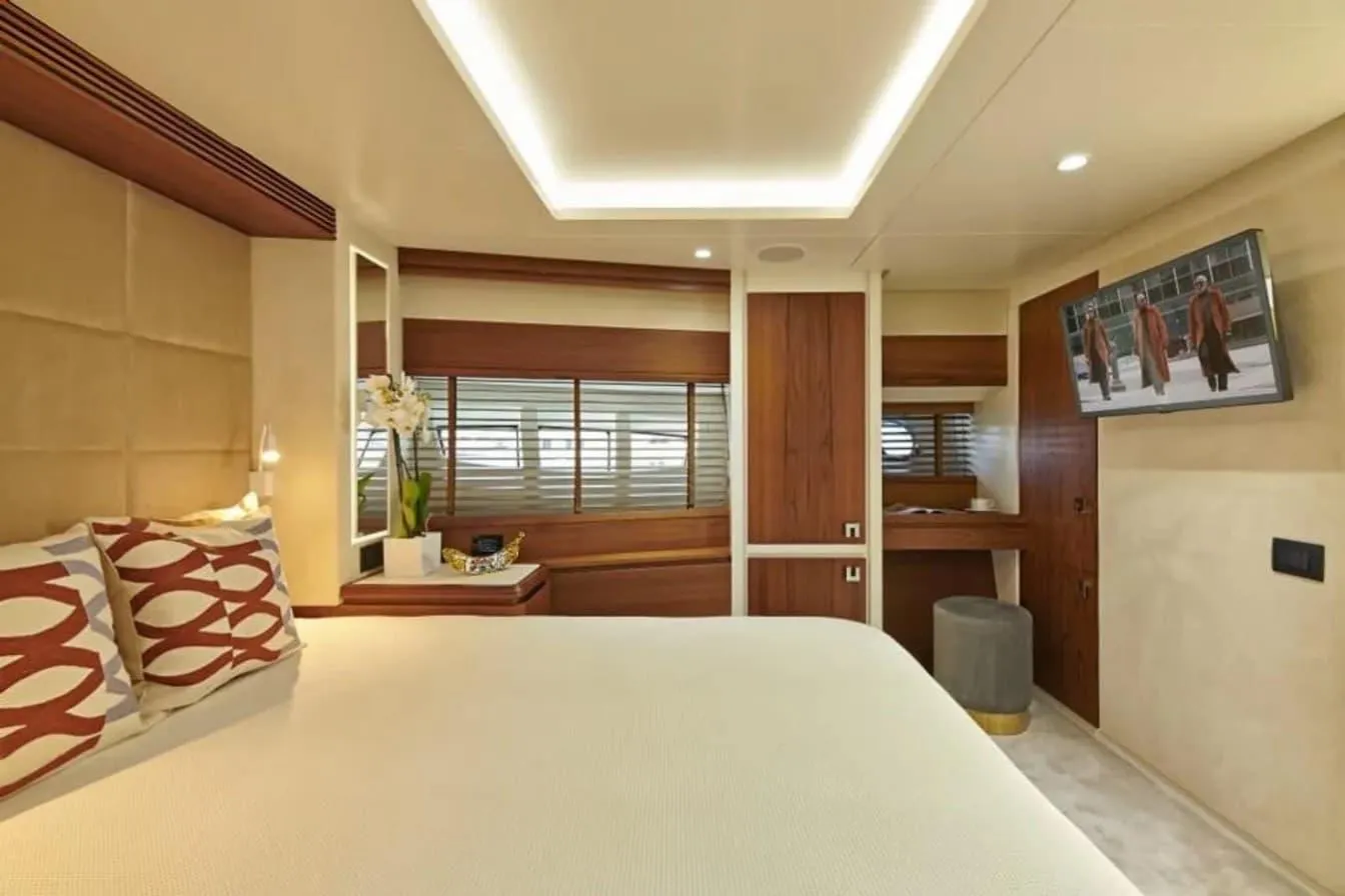 Azimut 85F La Fenice — fotografia jachty 8