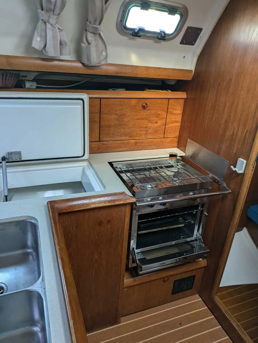 Sun Odyssey 37 Panoramix — фотография яхты 4