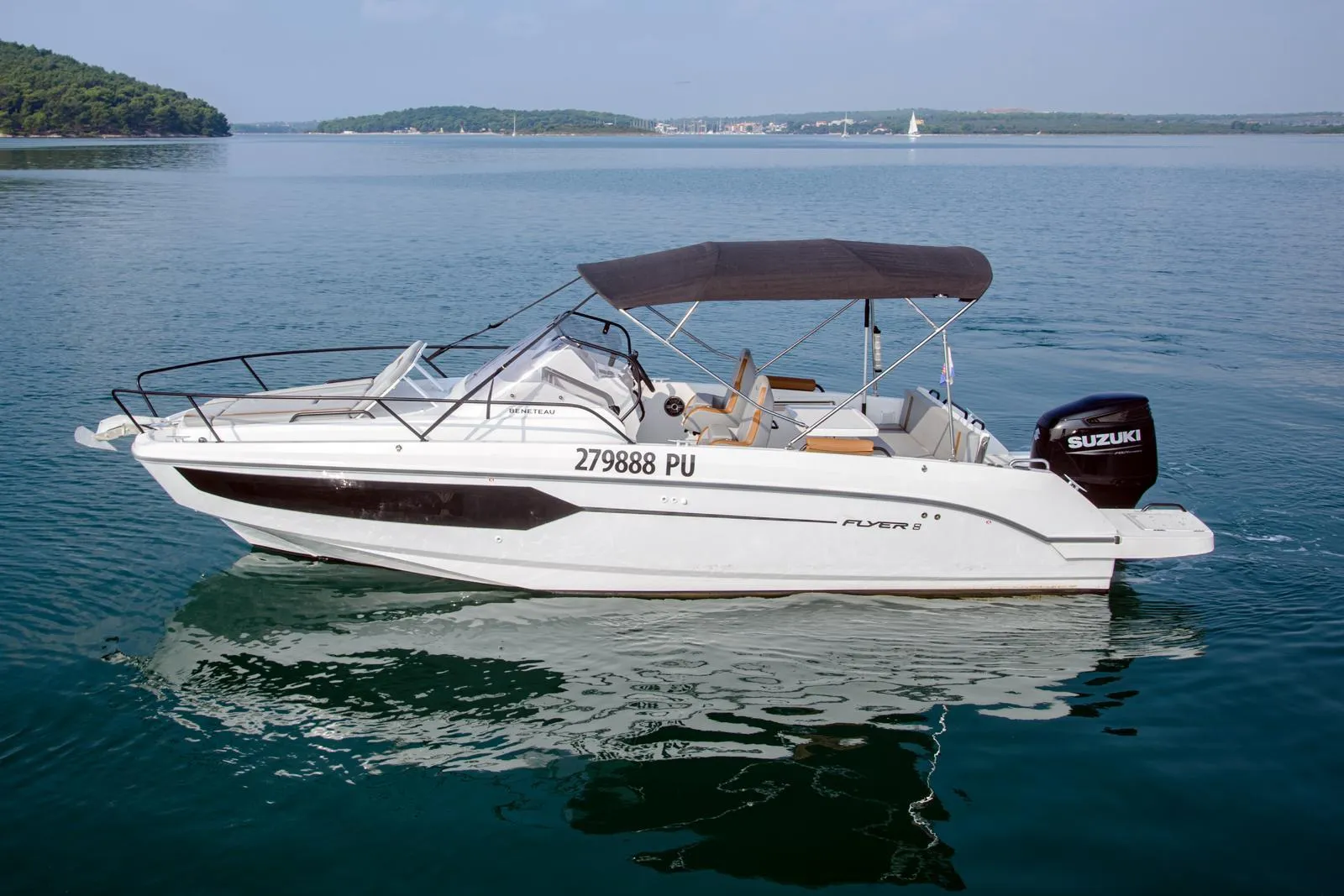 Beneteau Flyer 8 SUNdeck Beneteau Flyer 8 — zdjęcie jachtu 2