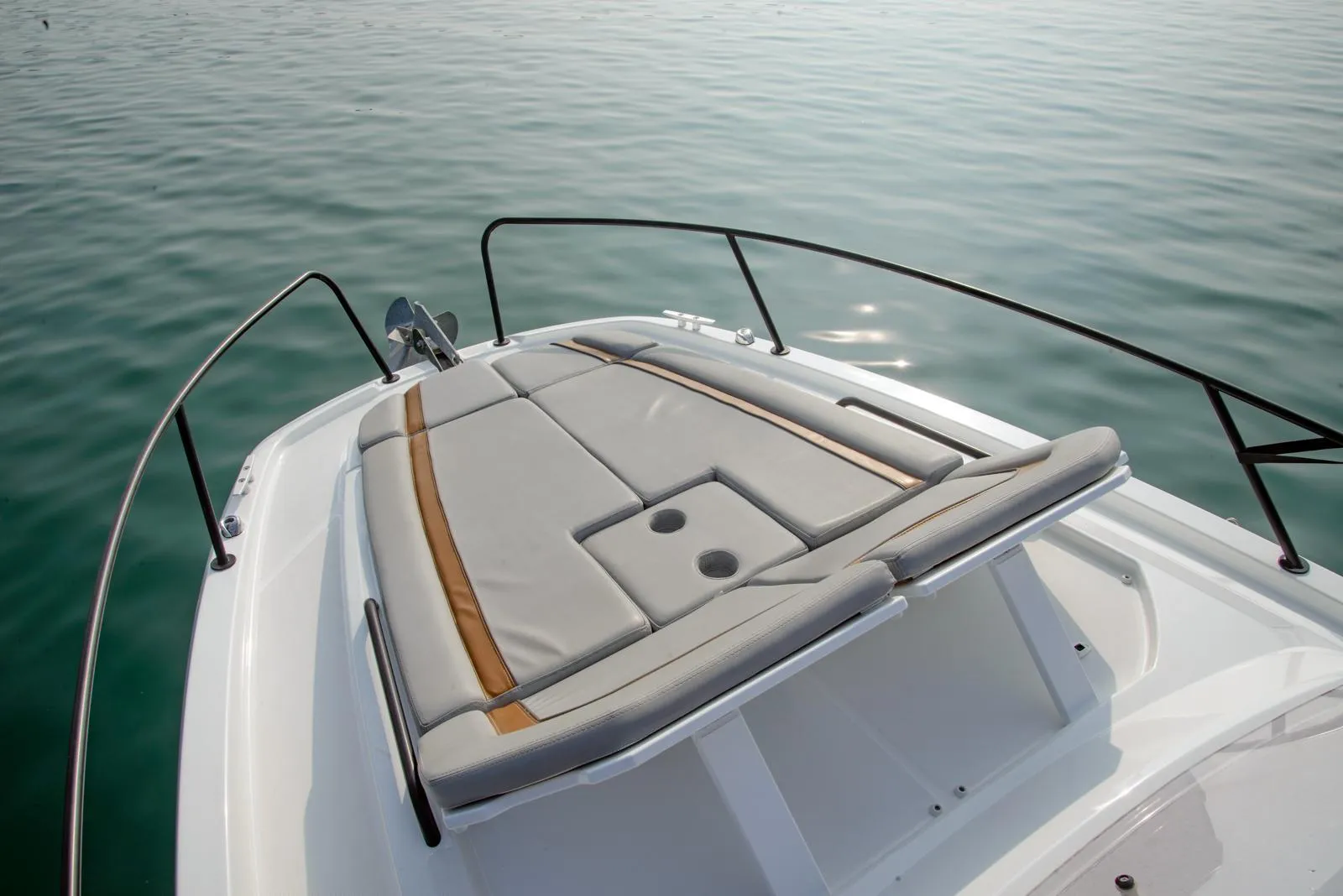 Beneteau Flyer 8 SUNdeck Beneteau Flyer 8 — zdjęcie jachtu 3