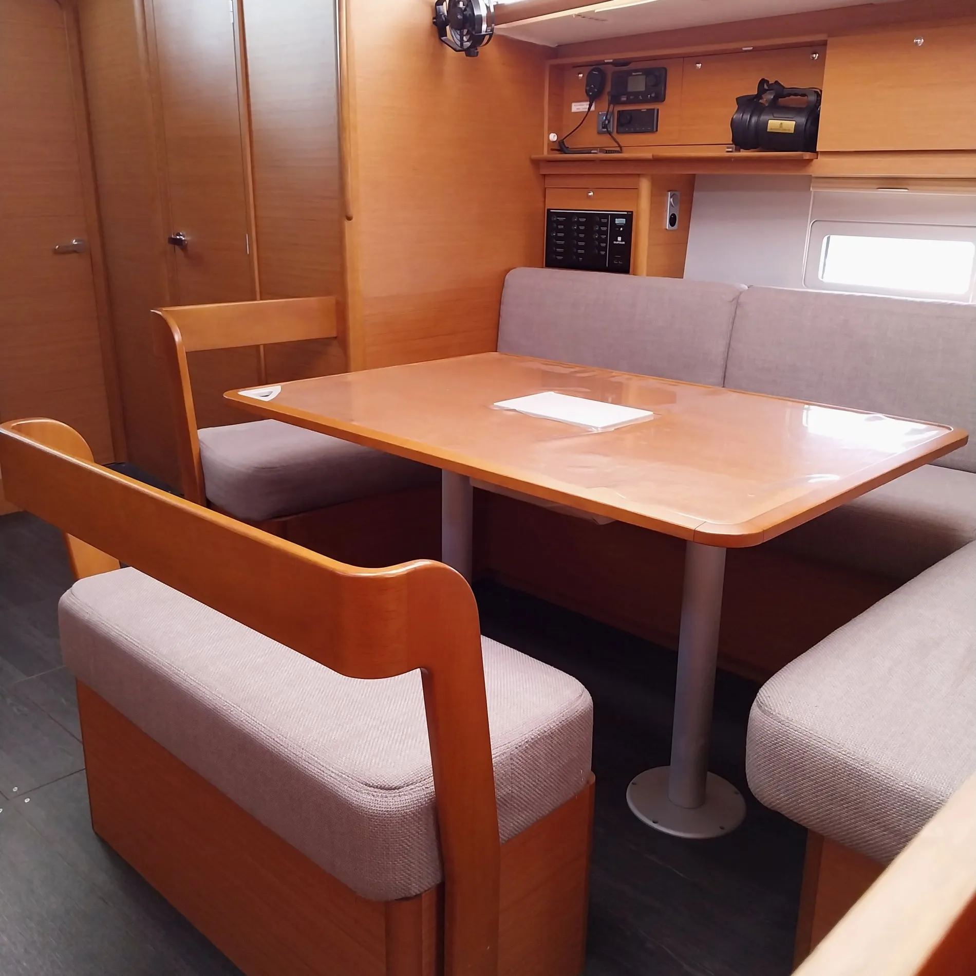 Dufour 43 Penelope — фотография яхты 3