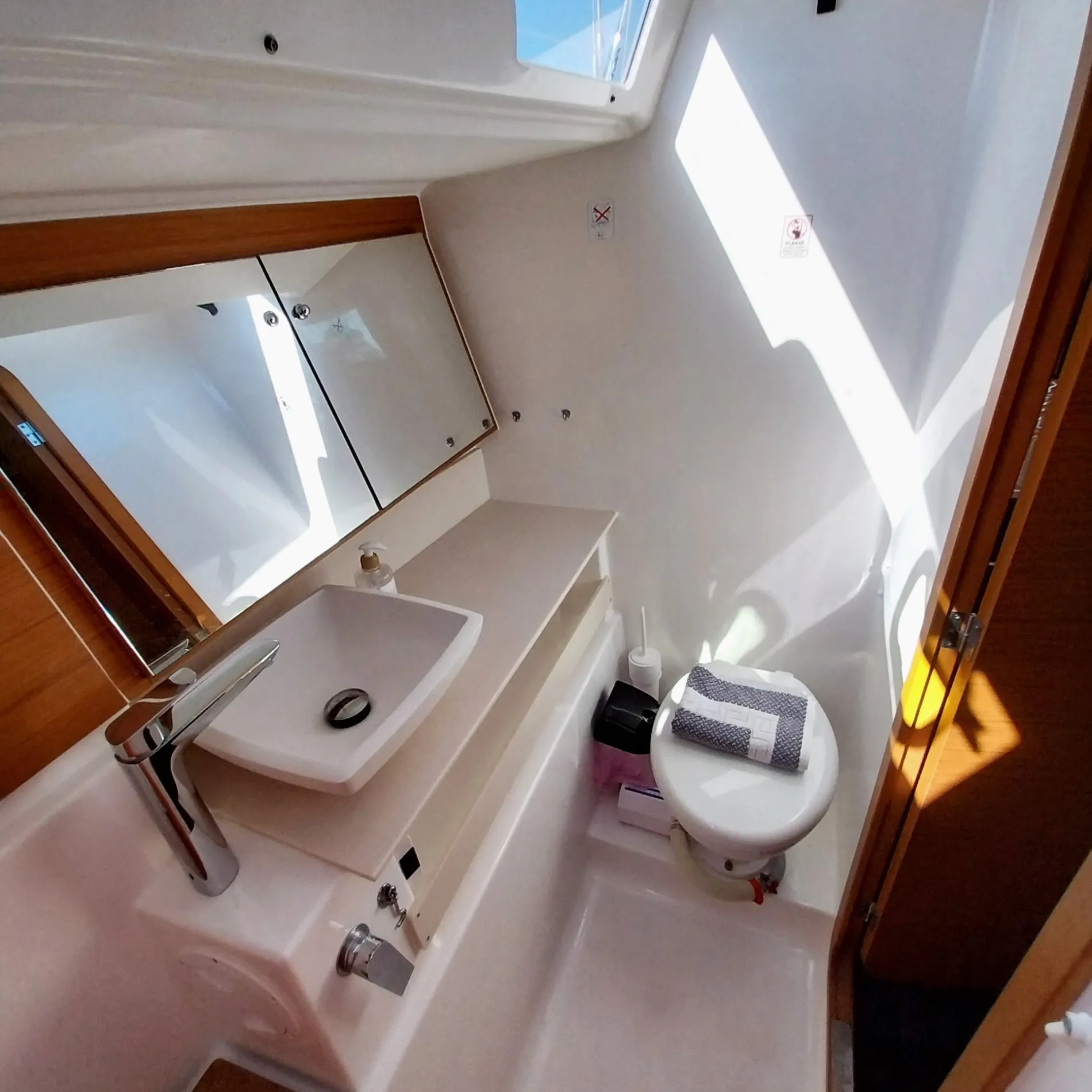Dufour 43 Penelope — фотография яхты 10