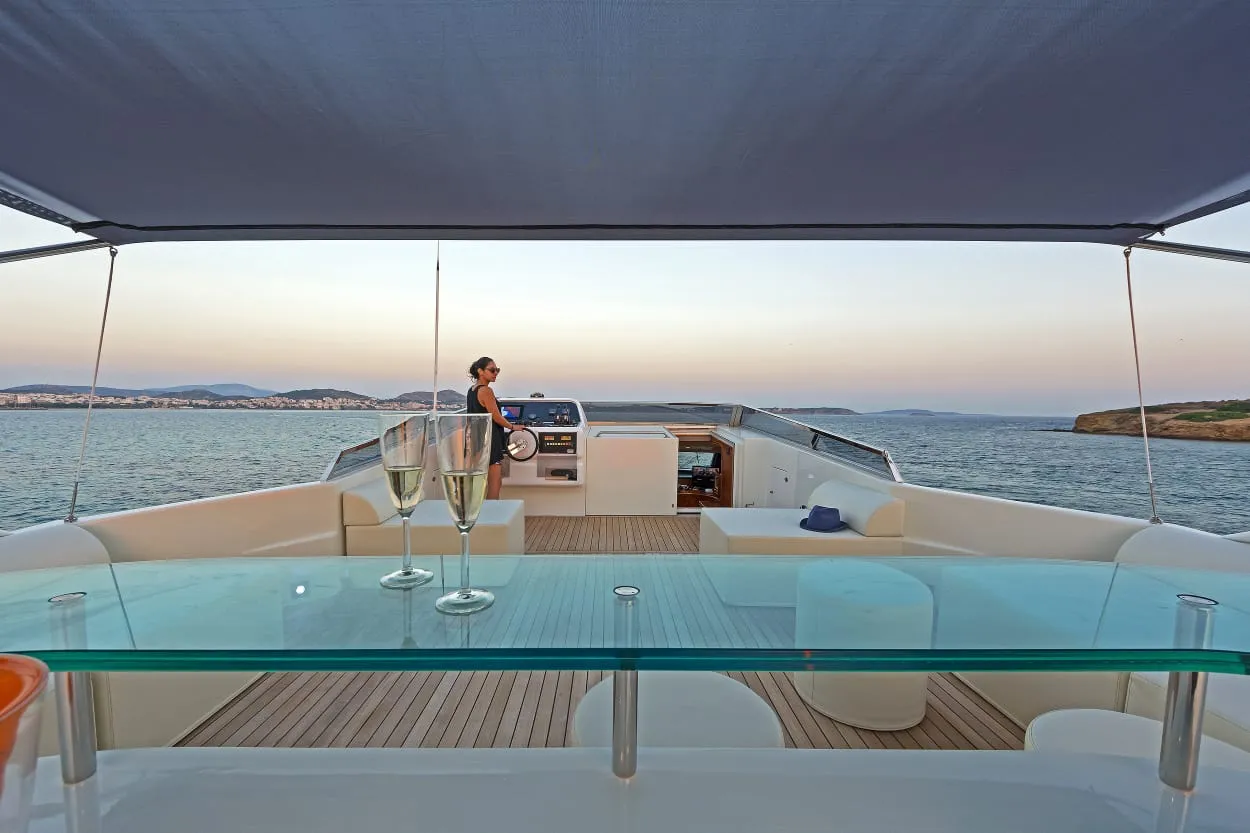 Falcon 92 Illya F — yacht photo 22