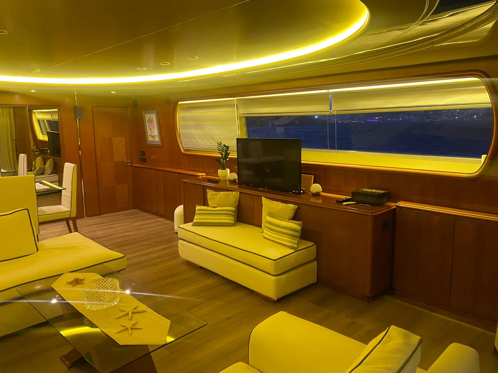 Falcon 92 Illya F — yacht photo 60