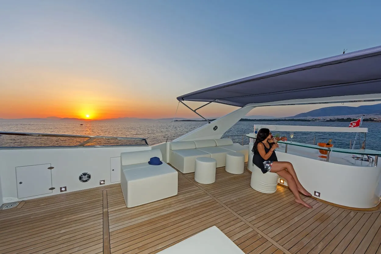 Falcon 92 Illya F — yacht photo 63