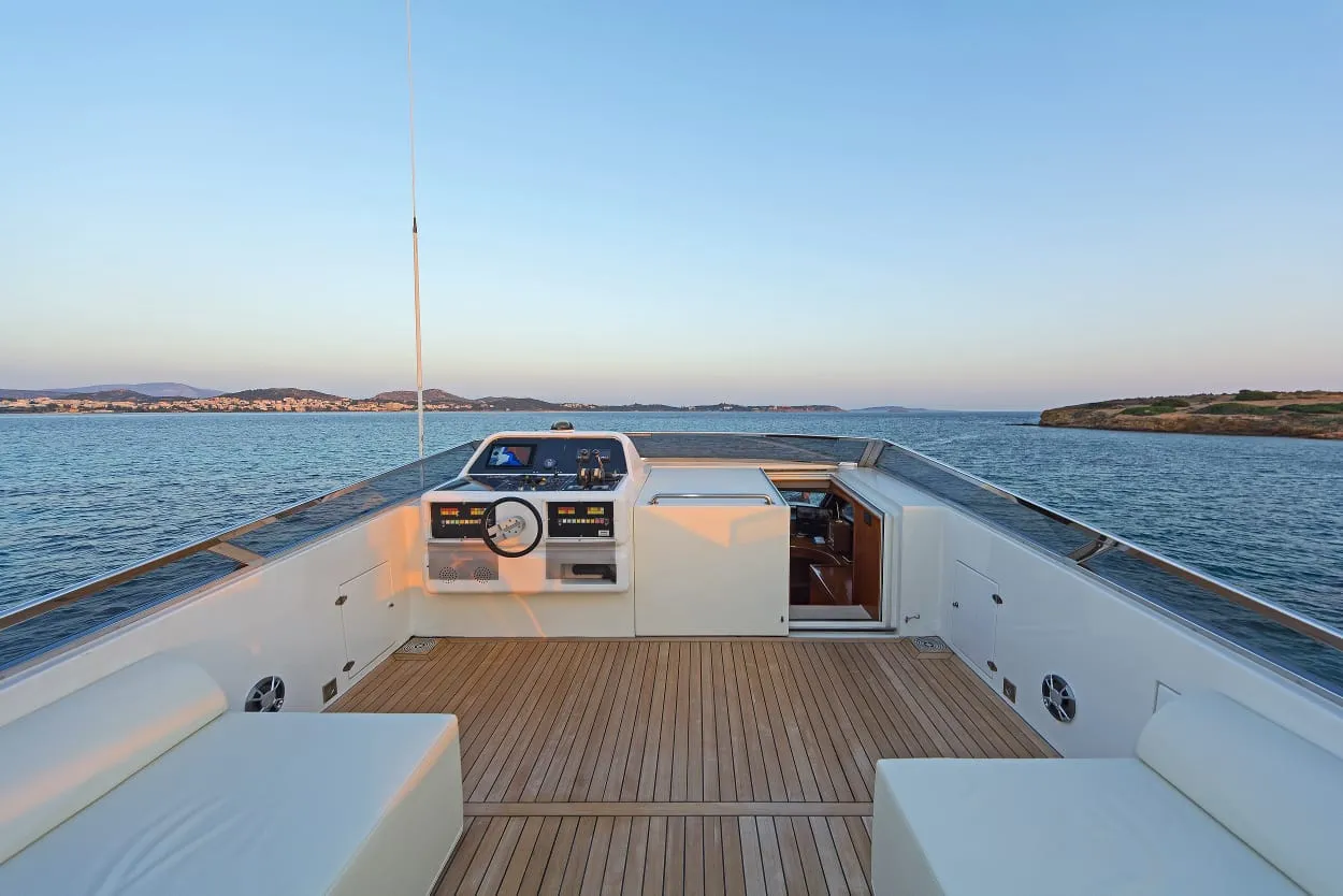 Falcon 92 Illya F — yacht photo 6