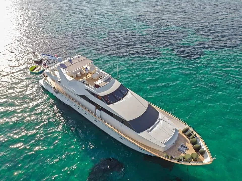 Falcon 92 Illya F — yacht photo 23