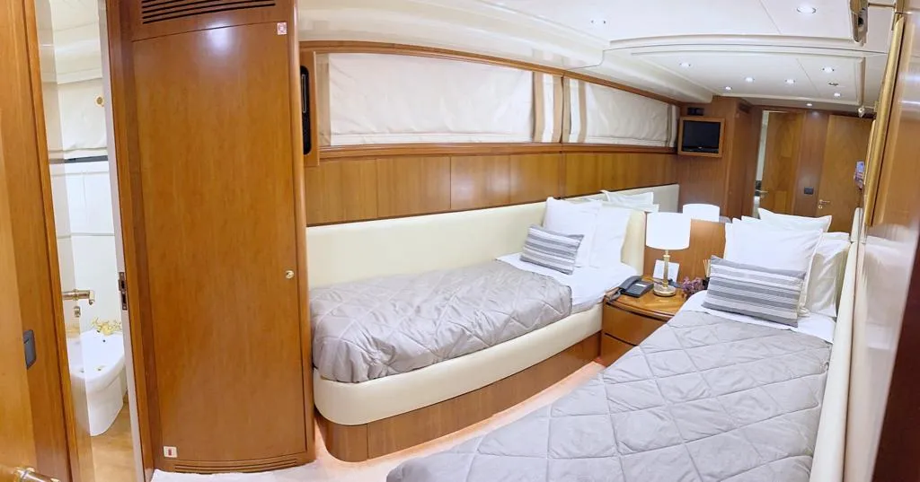 Falcon 92 Illya F — yacht photo 88