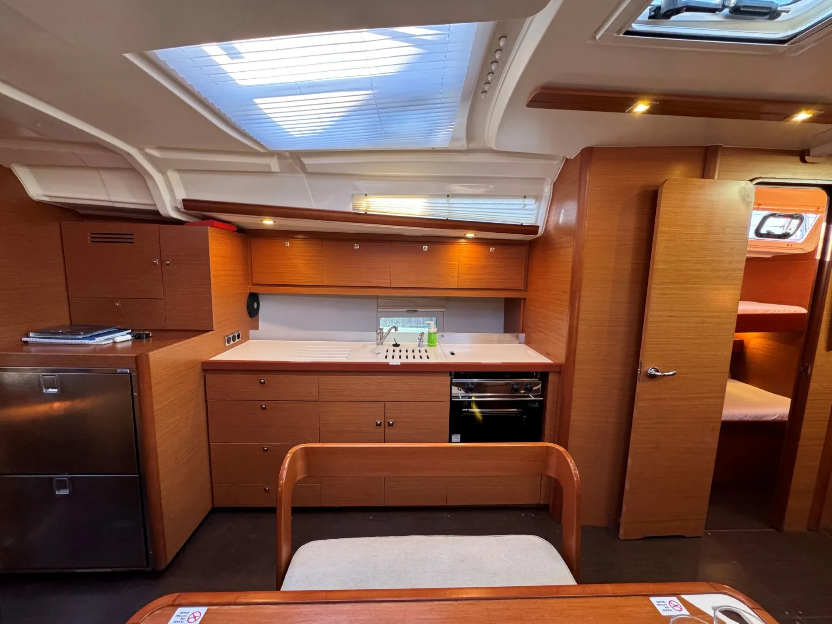Dufour 430 Levan — фотография яхты 9