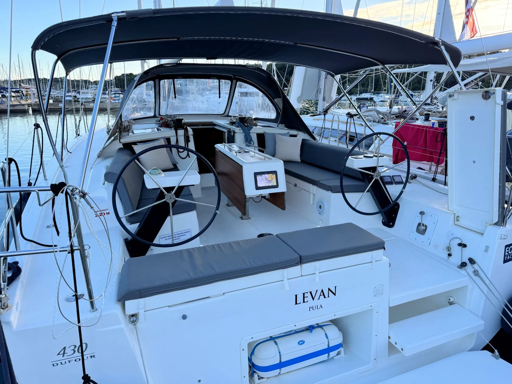 Dufour 430 Levan — фотография яхты 8