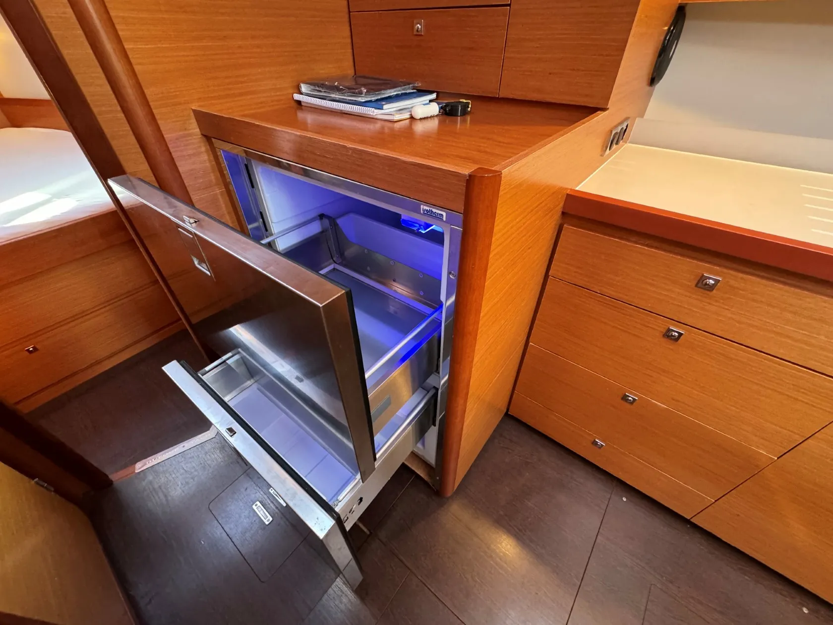 Dufour 430 Levan — фотография яхты 32