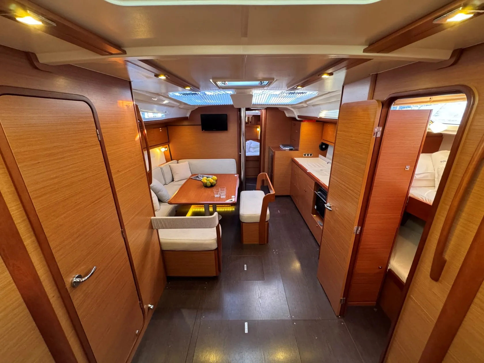 Dufour 430 Levan — фотография яхты 11