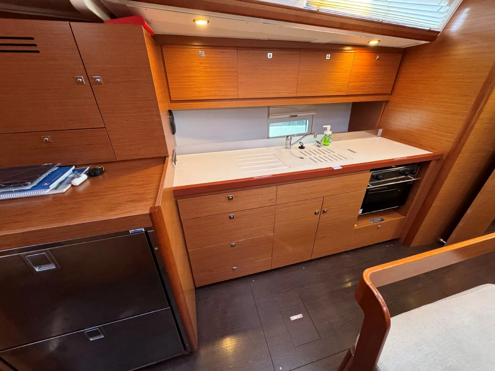 Dufour 430 Levan — фотография яхты 14