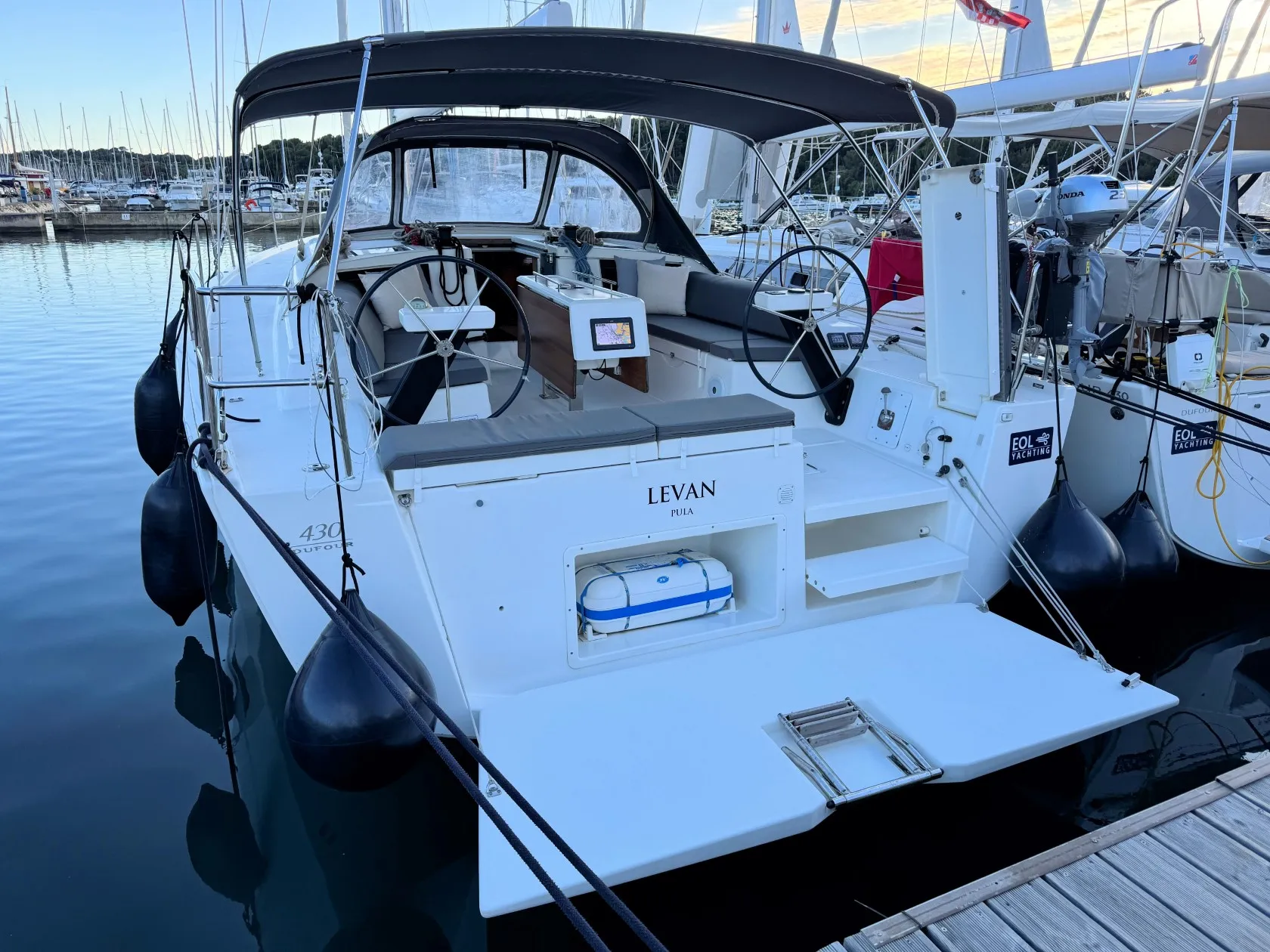 Dufour 430 Levan — фотография яхты 36