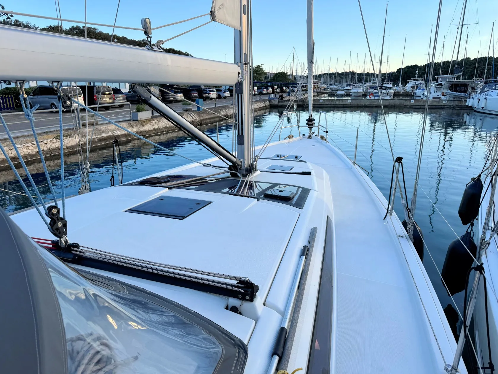 Dufour 430 Levan — фотография яхты 31