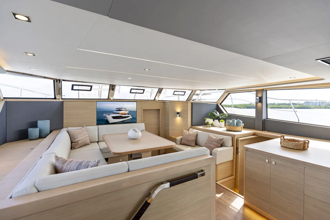 Aquila 50 Yacht Lucy — jahtikuva 2