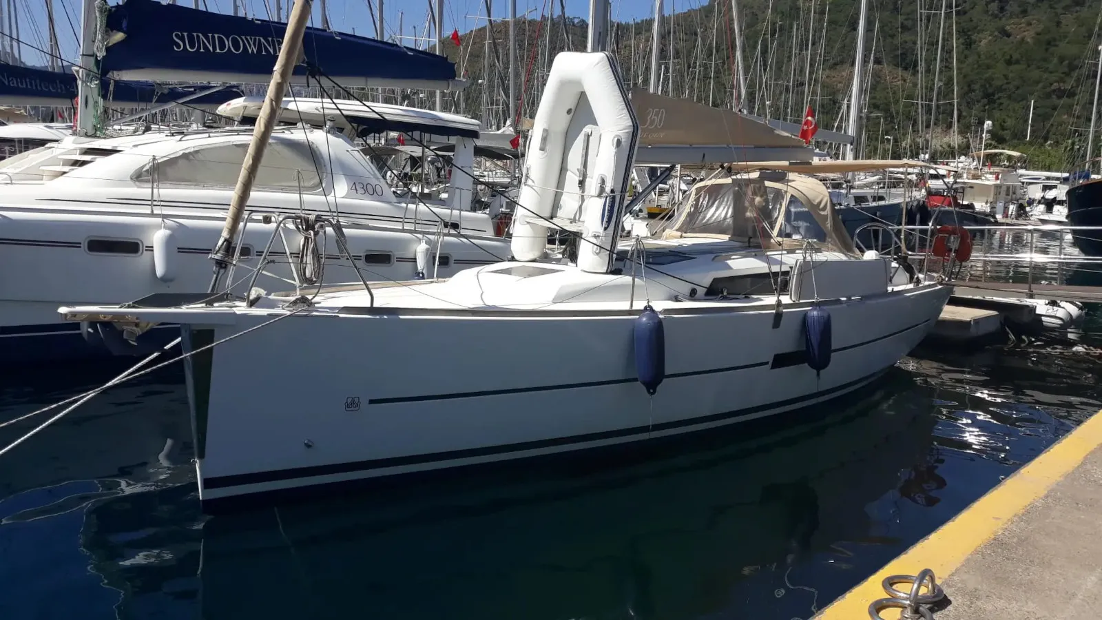 Dufour 350 Grand Large White Pearl — foto dello yacht n. 2