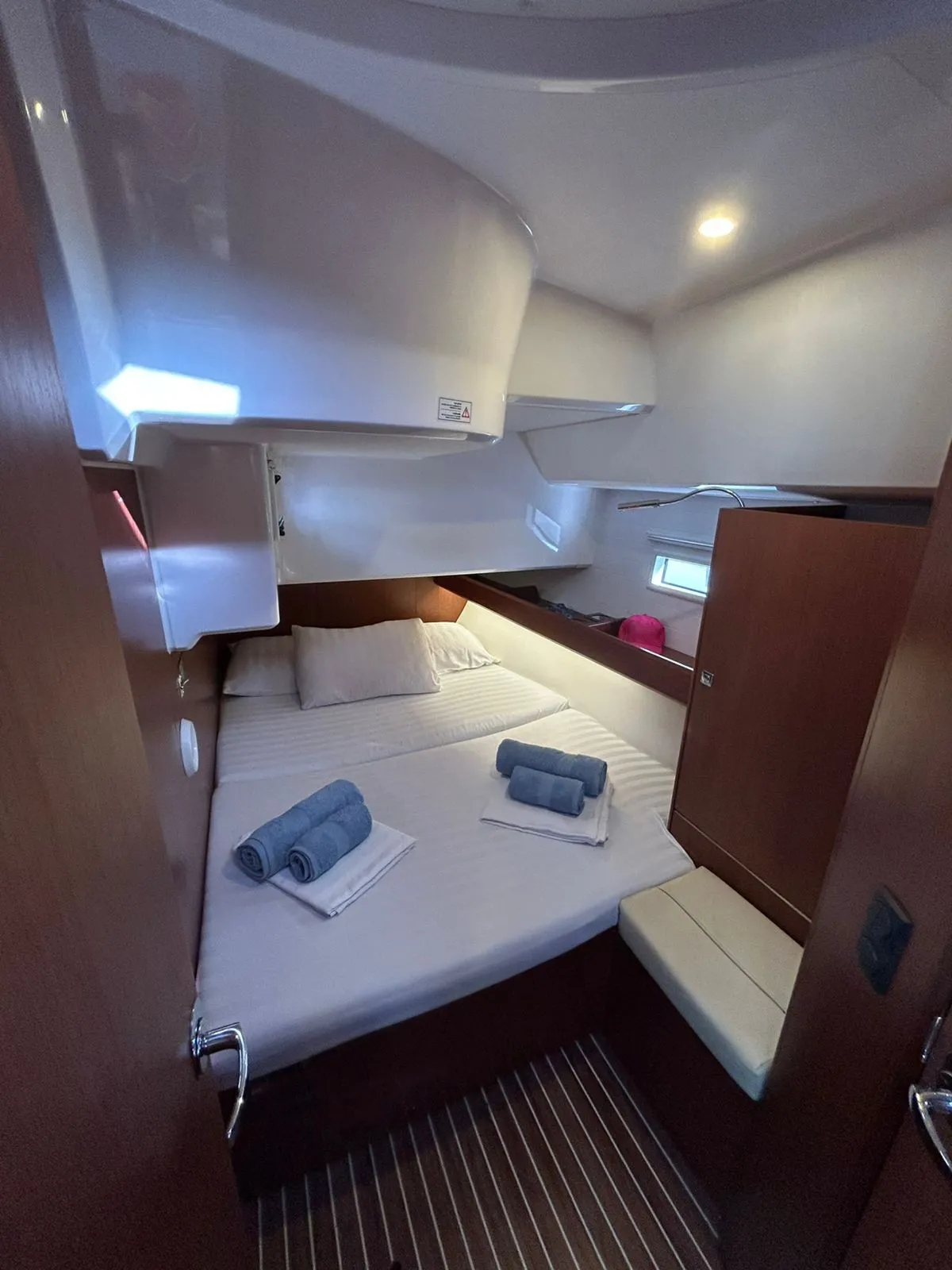 Bavaria Cruiser 46 Style ANEMONI — фотография яхты 9