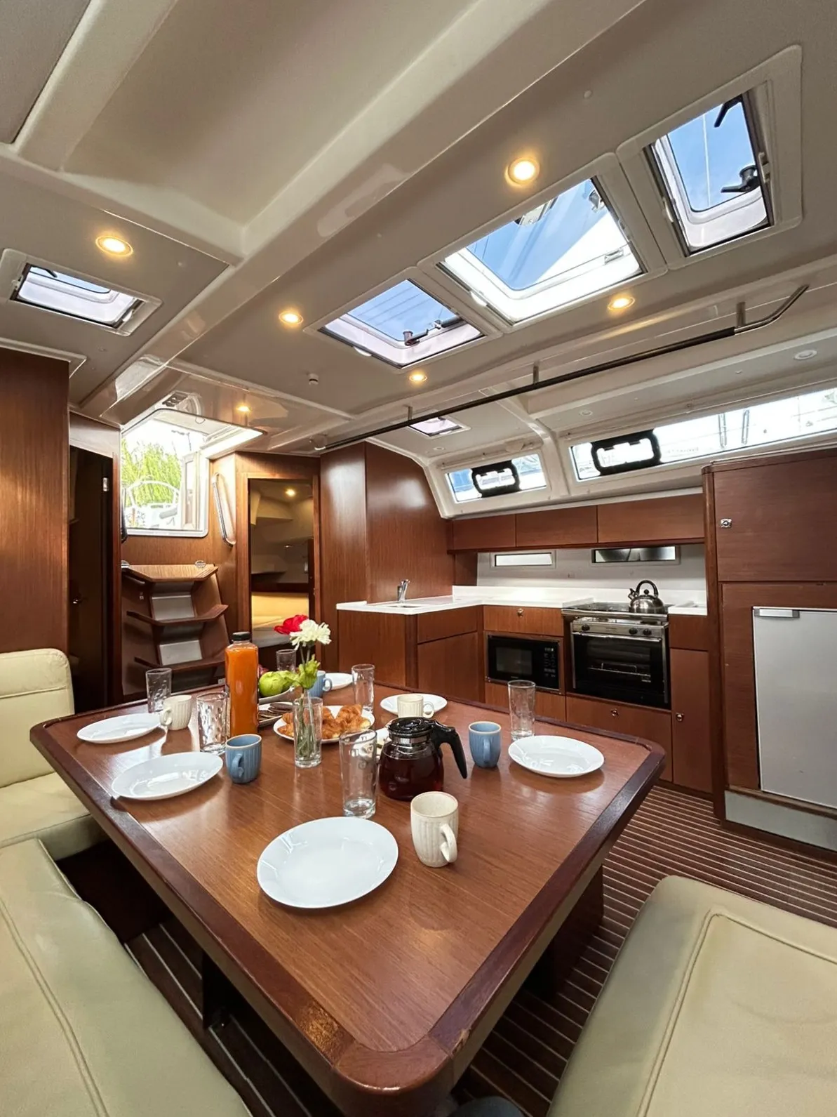 Bavaria Cruiser 46 Style ANEMONI — фотография яхты 5