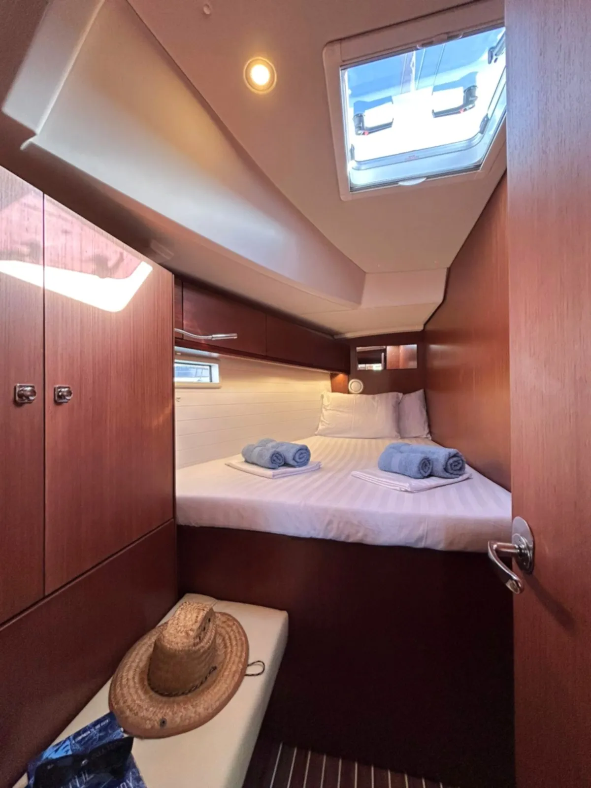 Bavaria Cruiser 46 Style ANEMONI — фотография яхты 3