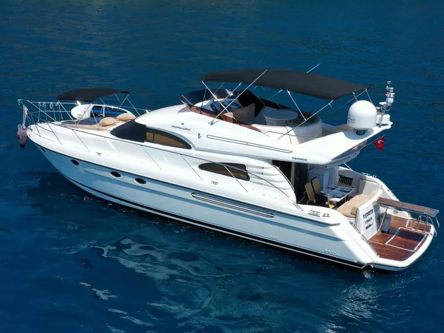 Fairline Squadron 55 Efe Bey E — фотография яхты 11