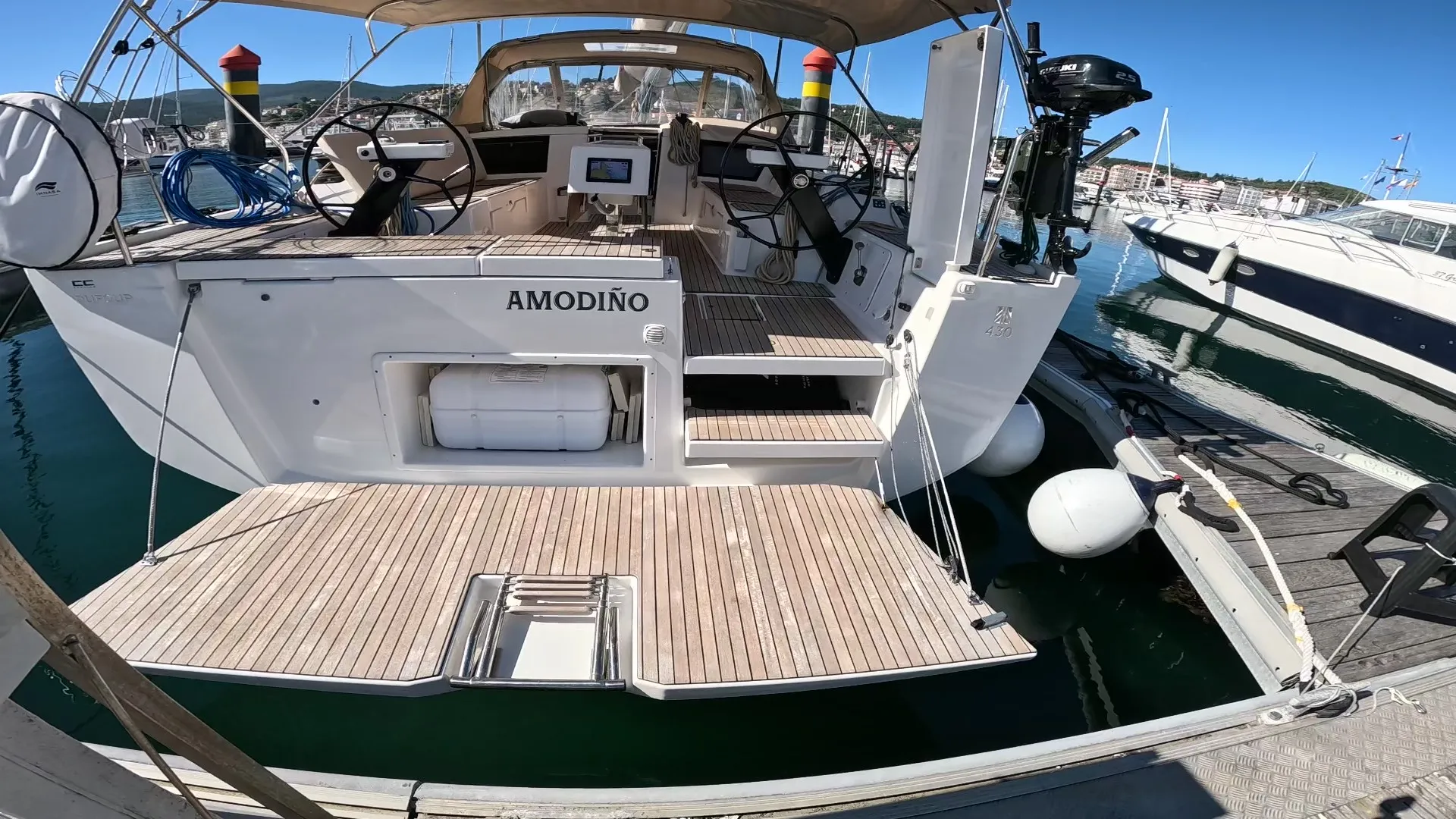 Dufour 430 Amodiño — yacht photo 24